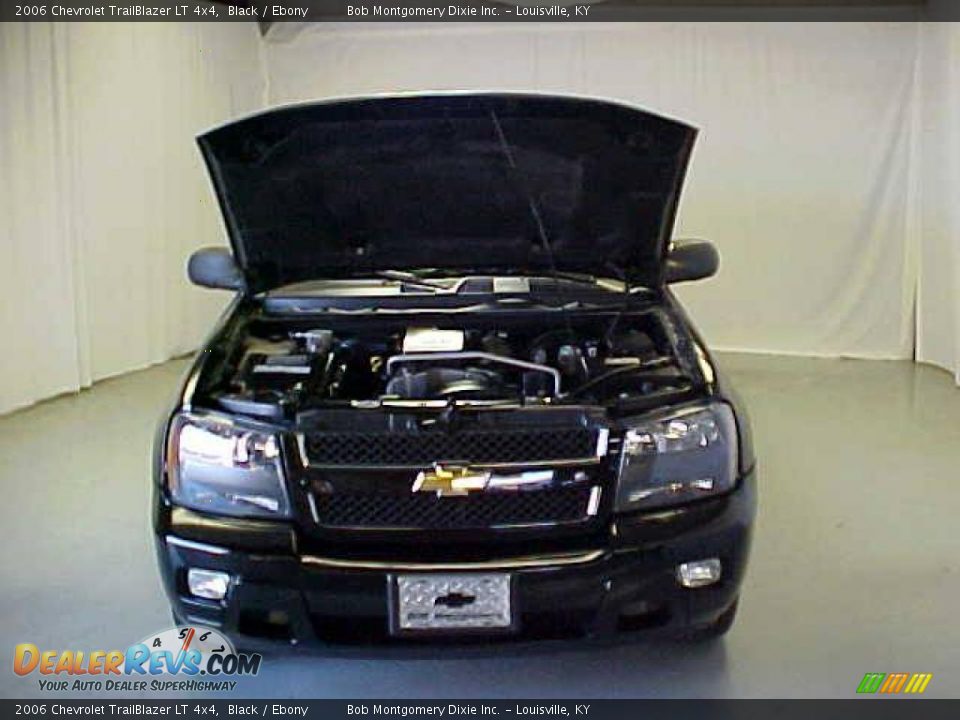 2006 Chevrolet TrailBlazer LT 4x4 Black / Ebony Photo #5