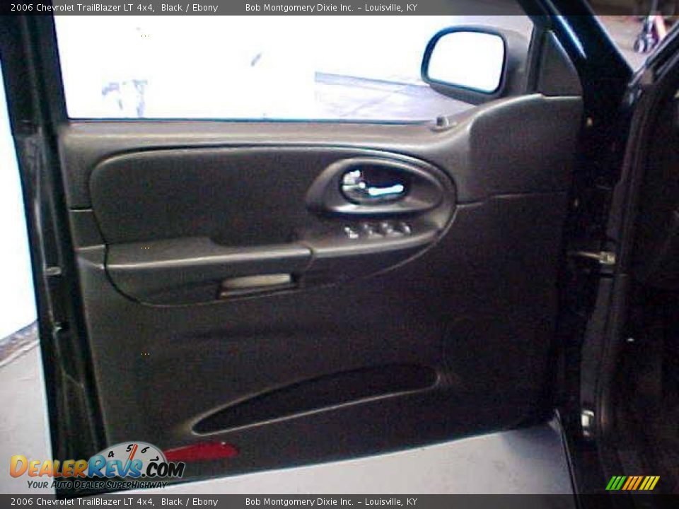 2006 Chevrolet TrailBlazer LT 4x4 Black / Ebony Photo #18