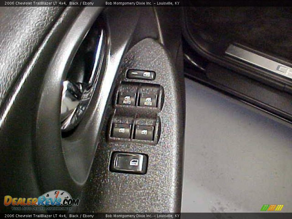 2006 Chevrolet TrailBlazer LT 4x4 Black / Ebony Photo #19