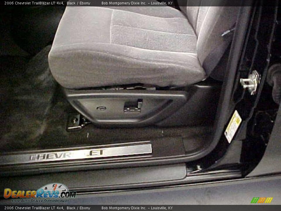 2006 Chevrolet TrailBlazer LT 4x4 Black / Ebony Photo #20