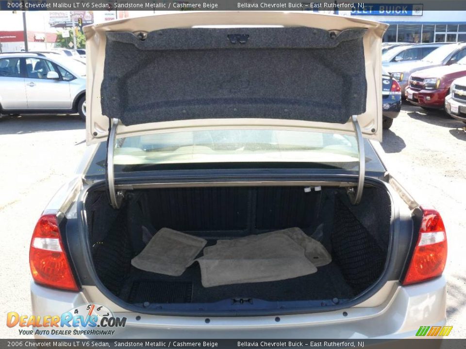 2006 Chevrolet Malibu LT V6 Sedan Sandstone Metallic / Cashmere Beige Photo #13