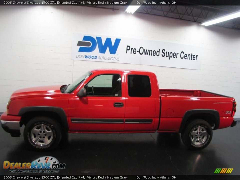 2006 Chevrolet Silverado 1500 Z71 Extended Cab 4x4 Victory Red / Medium Gray Photo #5