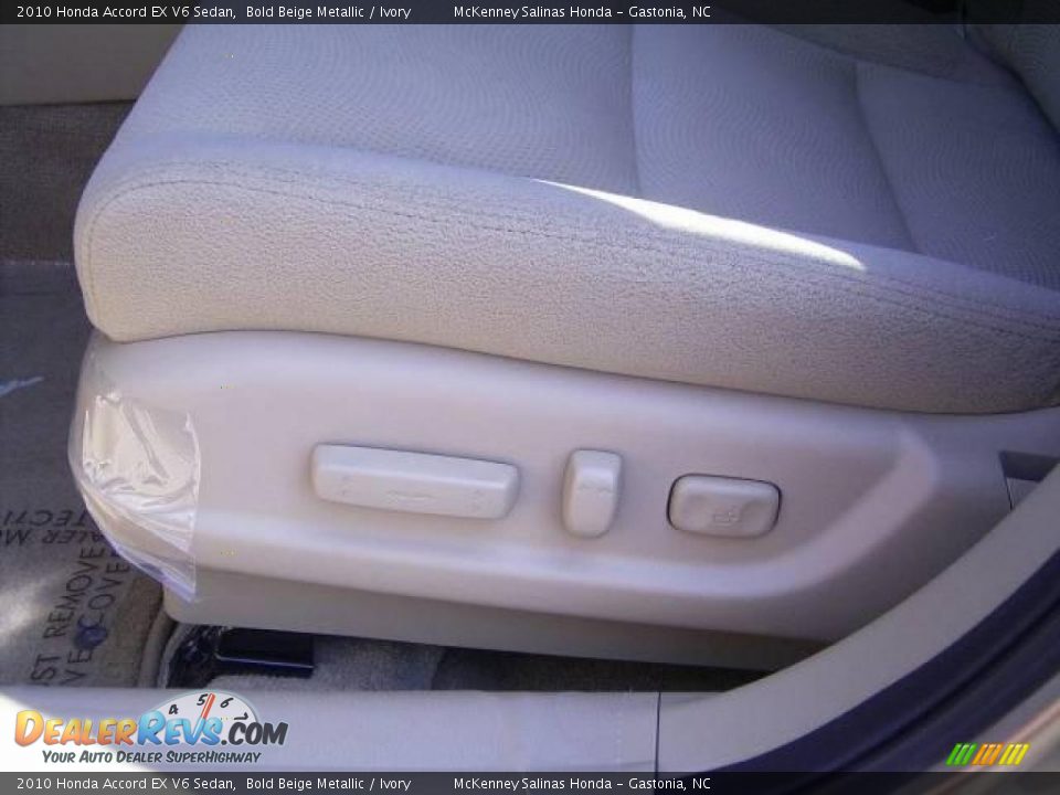2010 Honda Accord EX V6 Sedan Bold Beige Metallic / Ivory Photo #10