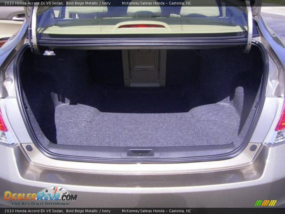2010 Honda Accord EX V6 Sedan Bold Beige Metallic / Ivory Photo #15