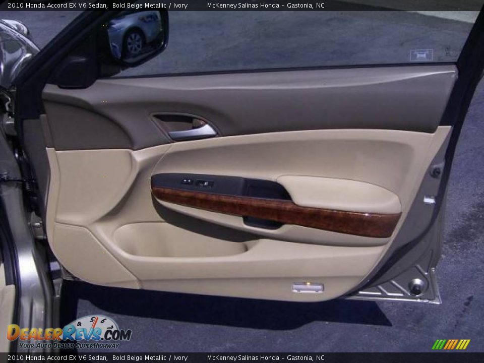 2010 Honda Accord EX V6 Sedan Bold Beige Metallic / Ivory Photo #20