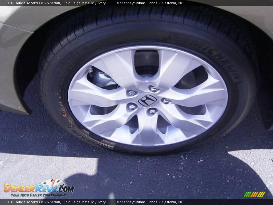 2010 Honda Accord EX V6 Sedan Bold Beige Metallic / Ivory Photo #29