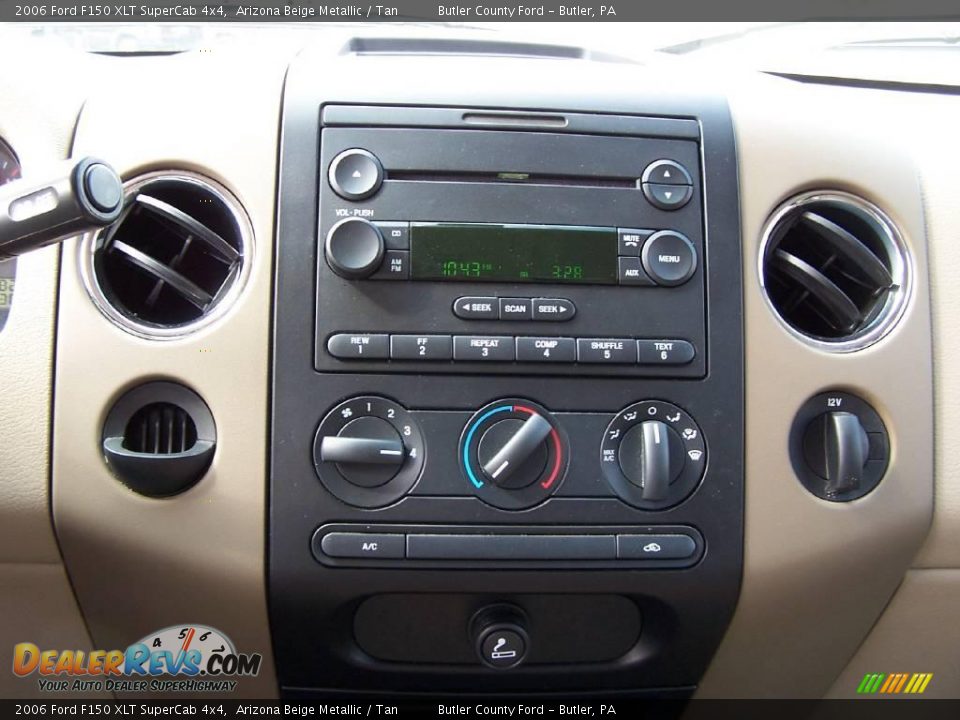 2006 Ford F150 XLT SuperCab 4x4 Arizona Beige Metallic / Tan Photo #11