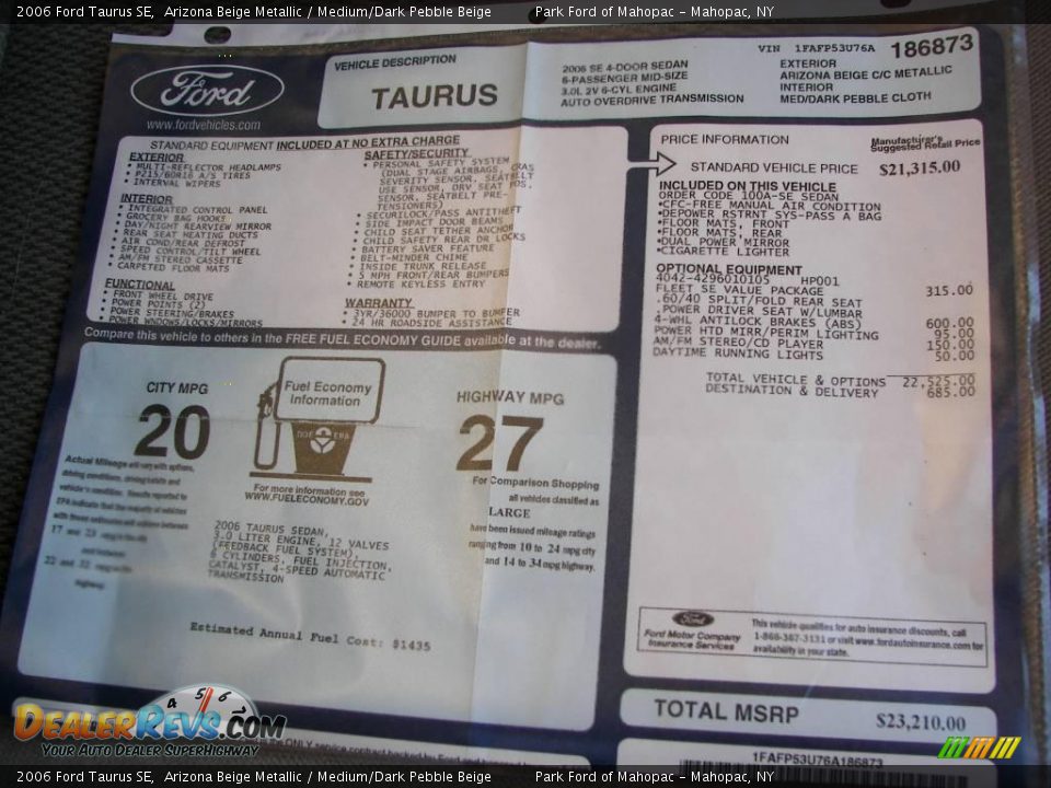 2006 Ford Taurus SE Arizona Beige Metallic / Medium/Dark Pebble Beige Photo #16