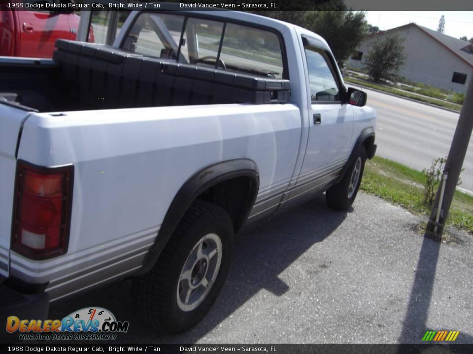 1988 Dodge Dakota Regular Cab Bright White / Tan Photo #4