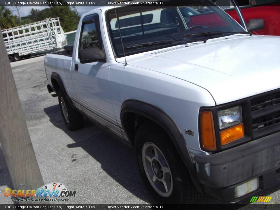 1988 Dodge Dakota Regular Cab Bright White / Tan Photo #6