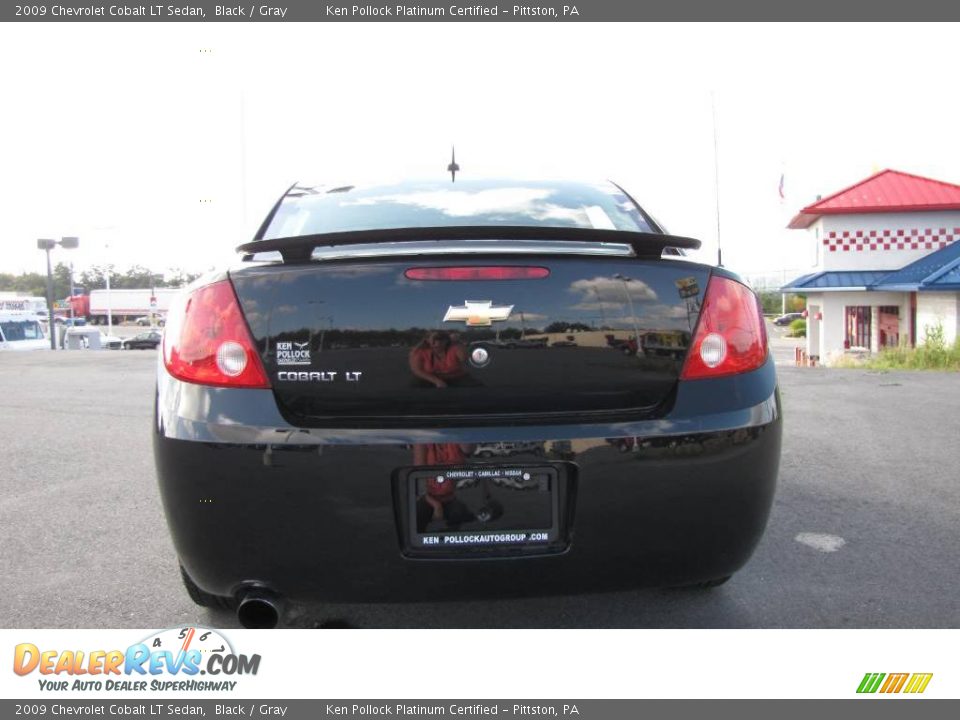 2009 Chevrolet Cobalt LT Sedan Black / Gray Photo #7