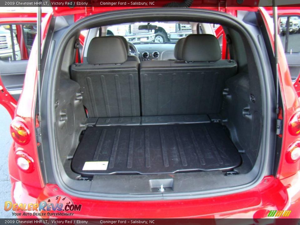 2009 Chevrolet HHR LT Victory Red / Ebony Photo #10