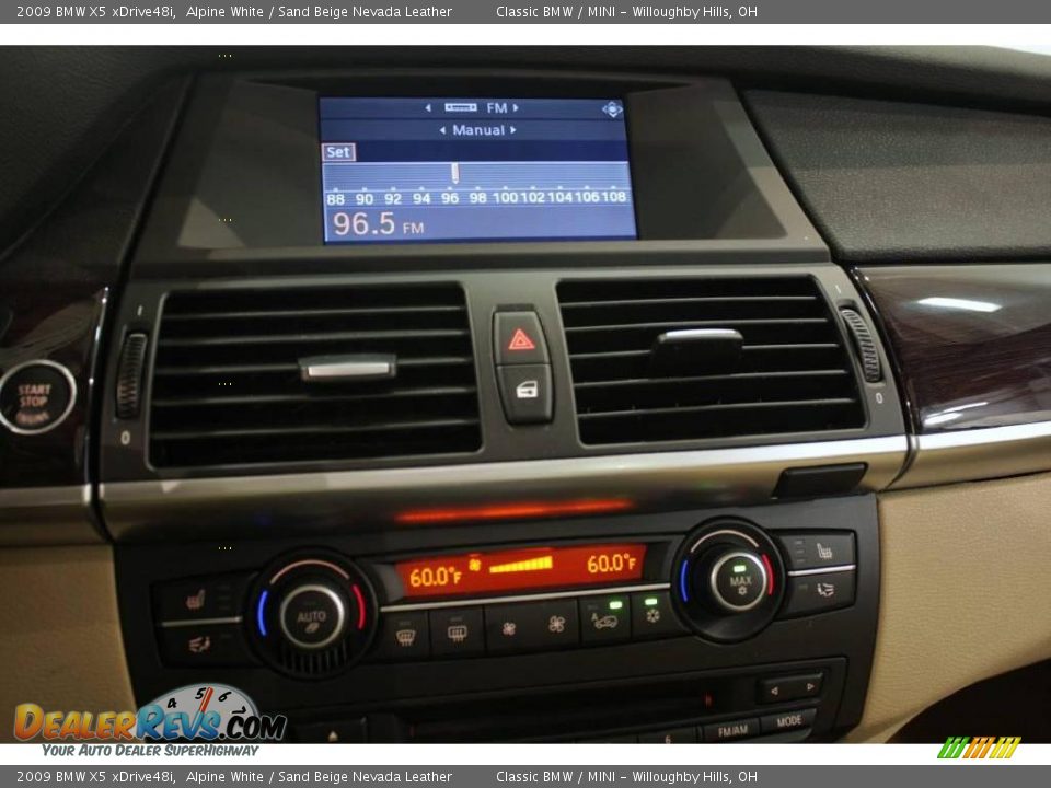 2009 BMW X5 xDrive48i Alpine White / Sand Beige Nevada Leather Photo #15