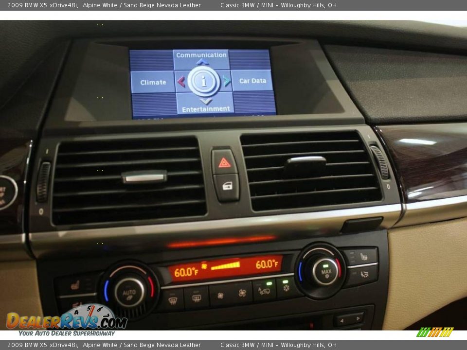 2009 BMW X5 xDrive48i Alpine White / Sand Beige Nevada Leather Photo #16