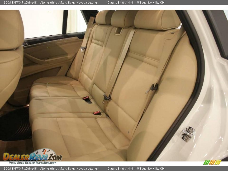 2009 BMW X5 xDrive48i Alpine White / Sand Beige Nevada Leather Photo #22