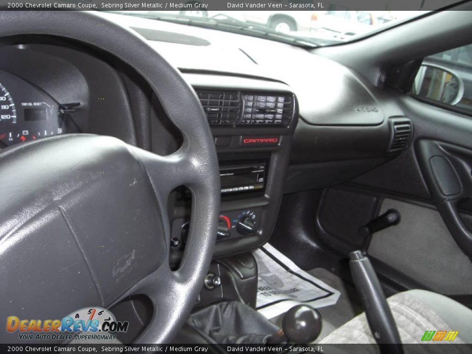 2000 Chevrolet Camaro Coupe Sebring Silver Metallic / Medium Gray Photo #8
