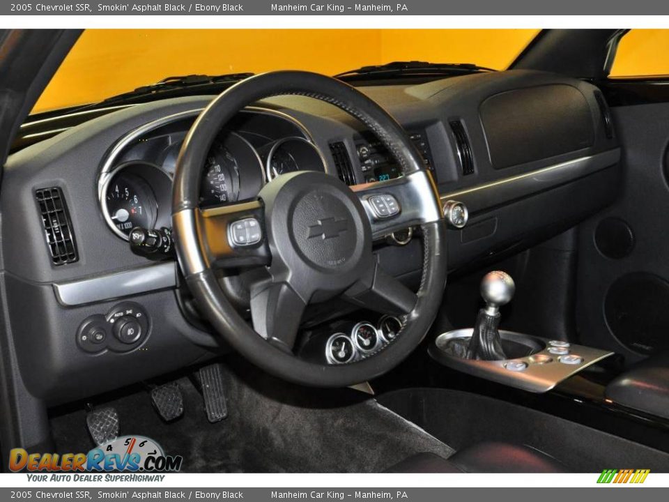 2005 Chevrolet SSR Smokin' Asphalt Black / Ebony Black Photo #20