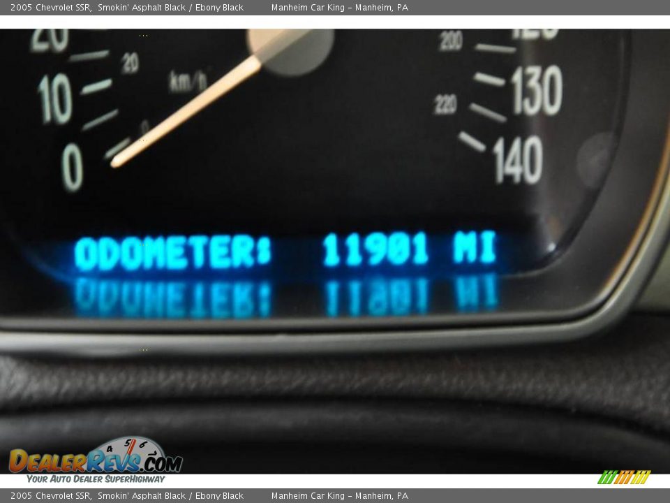 2005 Chevrolet SSR Smokin' Asphalt Black / Ebony Black Photo #26
