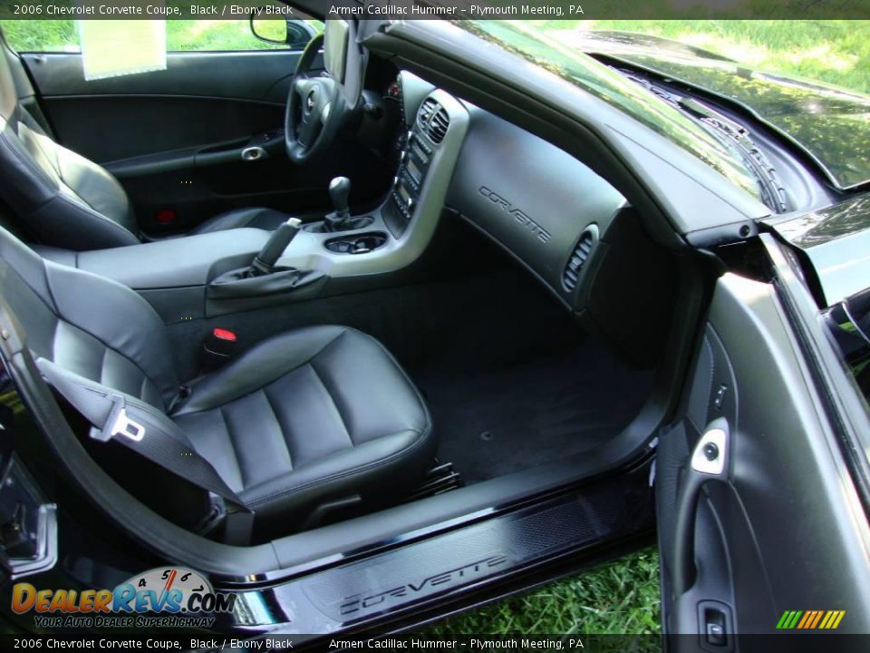 2006 Chevrolet Corvette Coupe Black / Ebony Black Photo #19