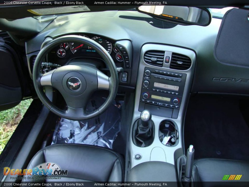 2006 Chevrolet Corvette Coupe Black / Ebony Black Photo #25
