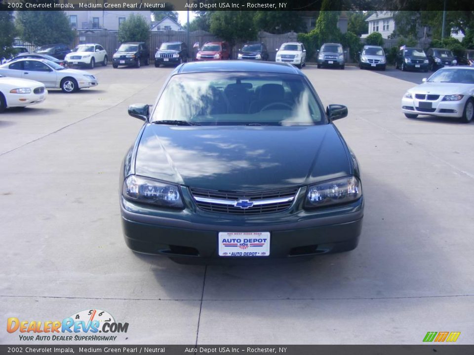 2002 Chevrolet Impala Medium Green Pearl / Neutral Photo #3