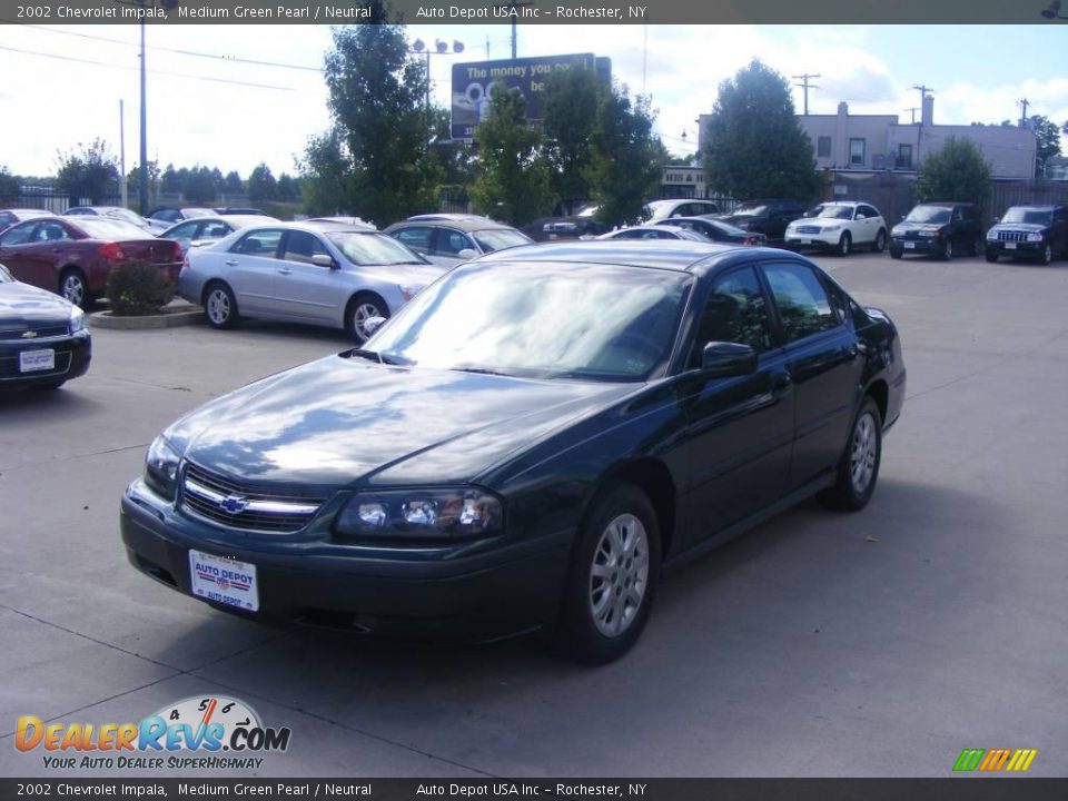 2002 Chevrolet Impala Medium Green Pearl / Neutral Photo #4