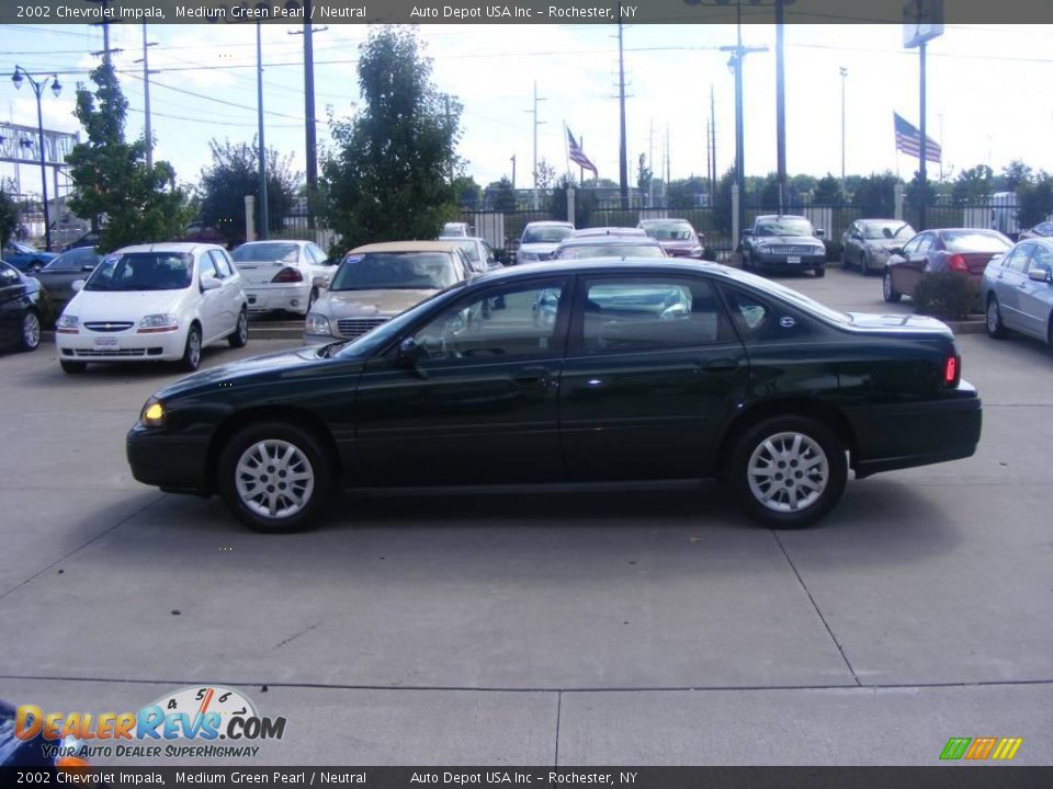 2002 Chevrolet Impala Medium Green Pearl / Neutral Photo #5