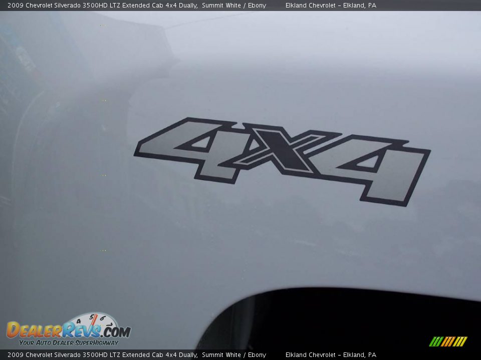 2009 Chevrolet Silverado 3500HD LTZ Extended Cab 4x4 Dually Summit White / Ebony Photo #19