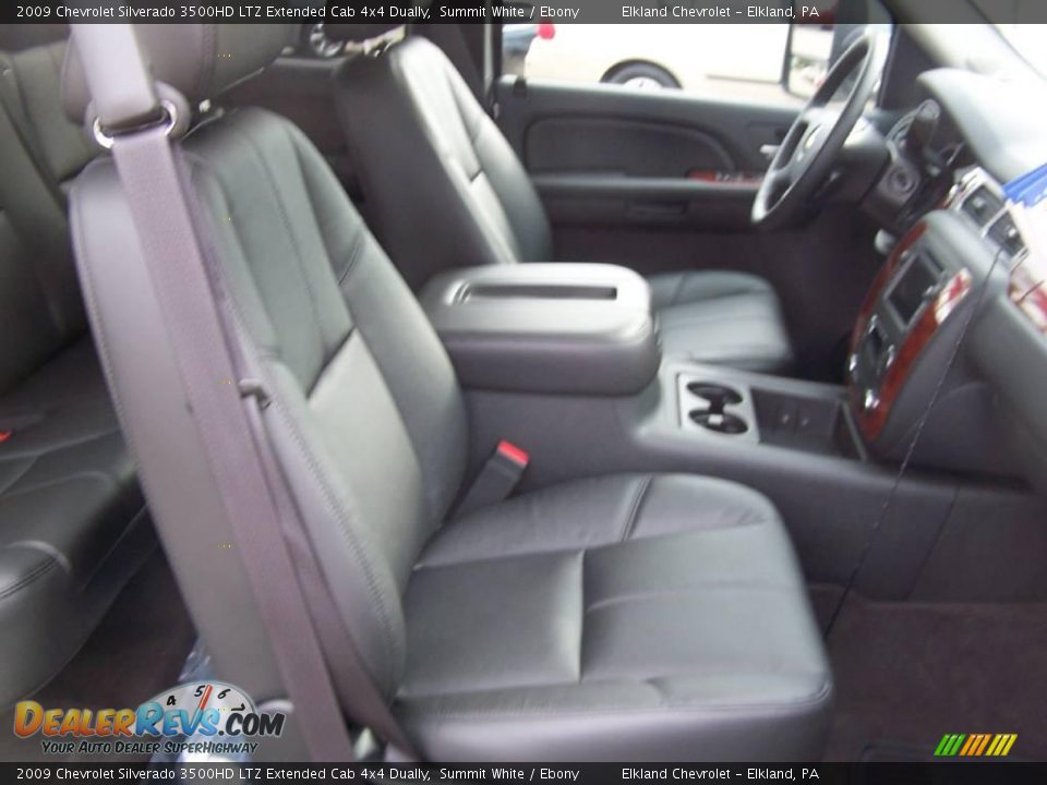 2009 Chevrolet Silverado 3500HD LTZ Extended Cab 4x4 Dually Summit White / Ebony Photo #23