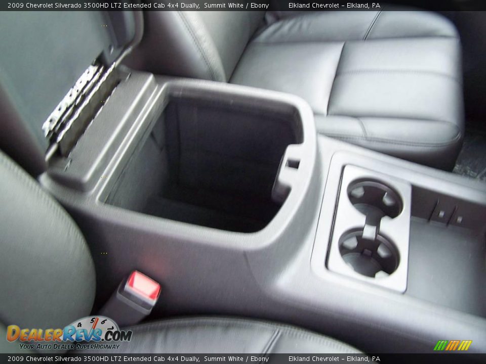2009 Chevrolet Silverado 3500HD LTZ Extended Cab 4x4 Dually Summit White / Ebony Photo #27