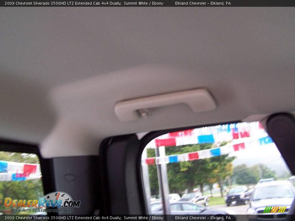 2009 Chevrolet Silverado 3500HD LTZ Extended Cab 4x4 Dually Summit White / Ebony Photo #36