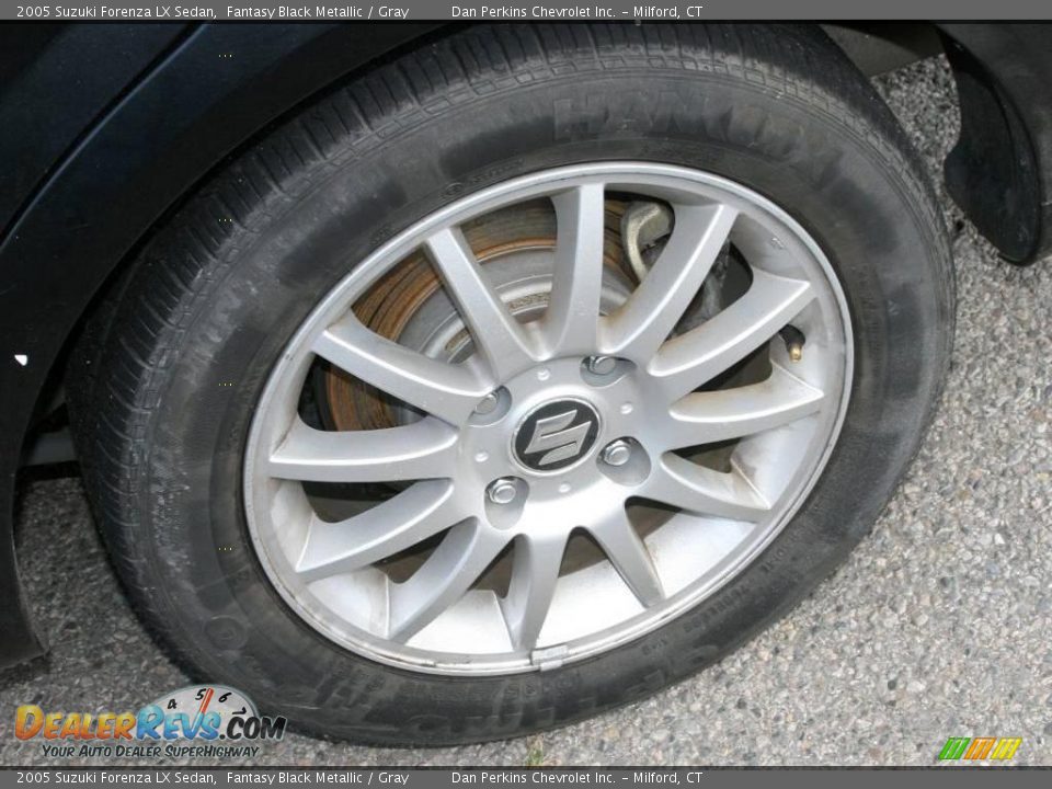2005 Suzuki Forenza LX Sedan Fantasy Black Metallic / Gray Photo #9