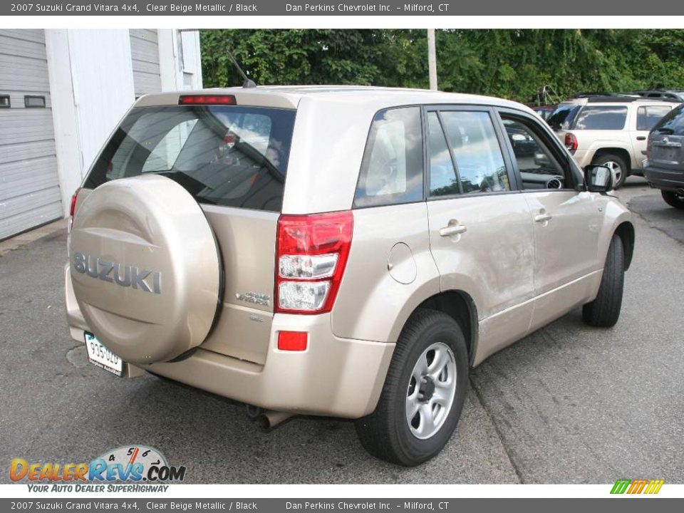 2007 Suzuki Grand Vitara 4x4 Clear Beige Metallic / Black Photo #5