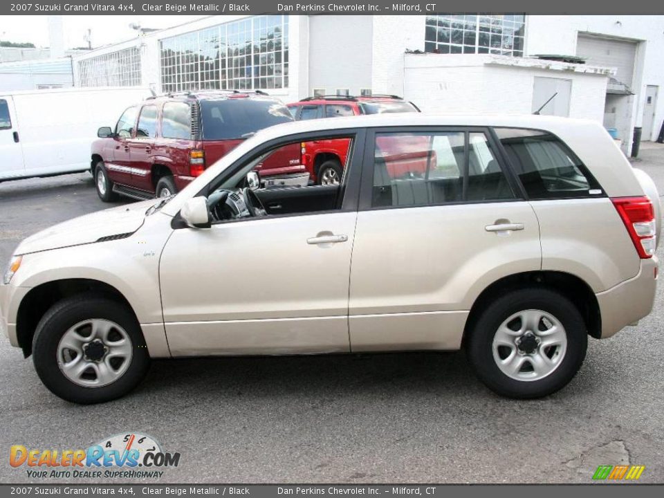 2007 Suzuki Grand Vitara 4x4 Clear Beige Metallic / Black Photo #8