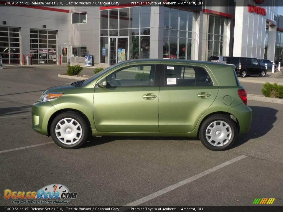 2009 Scion xD Release Series 2.0 Electric Wasabi / Charcoal Gray Photo #2