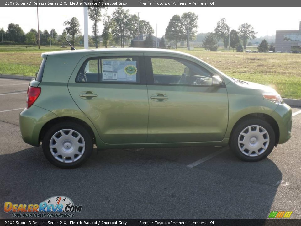 2009 Scion xD Release Series 2.0 Electric Wasabi / Charcoal Gray Photo #6