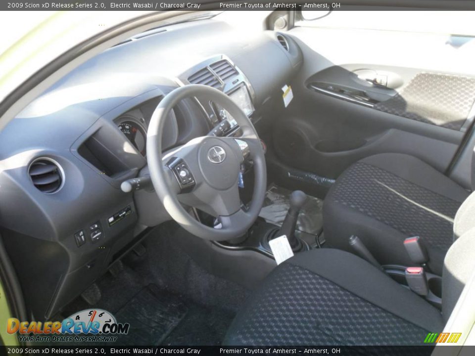 2009 Scion xD Release Series 2.0 Electric Wasabi / Charcoal Gray Photo #9
