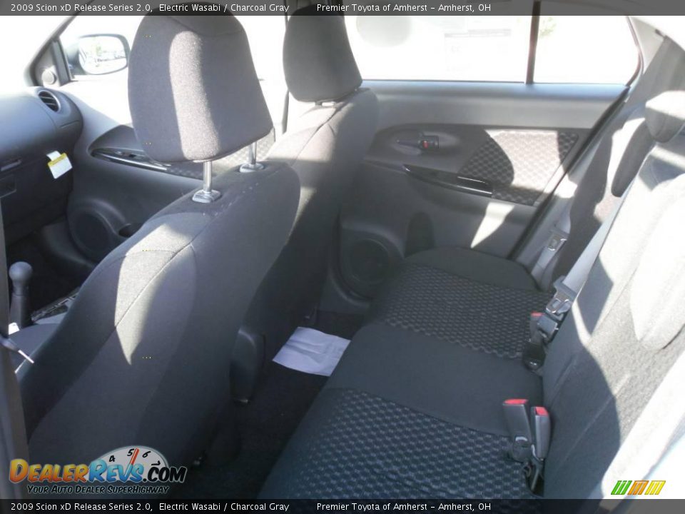 2009 Scion xD Release Series 2.0 Electric Wasabi / Charcoal Gray Photo #10