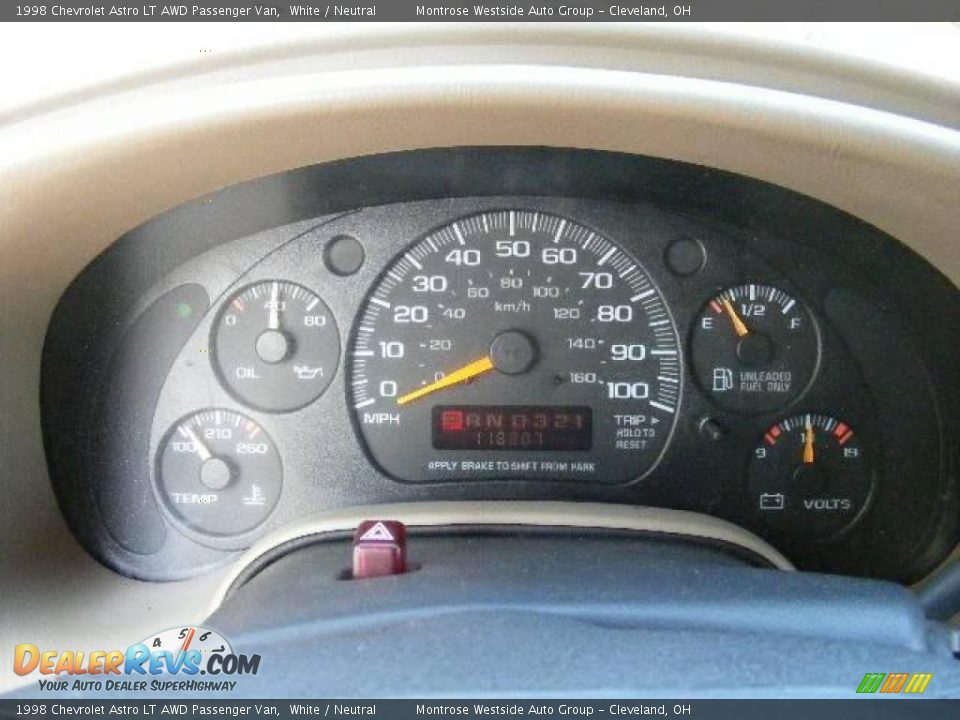 1998 Chevrolet Astro LT AWD Passenger Van White / Neutral Photo #18