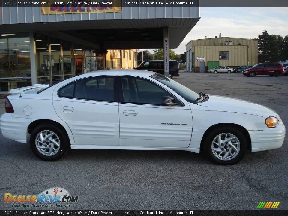 2001 Pontiac Grand Am SE Sedan Arctic White / Dark Pewter Photo #5