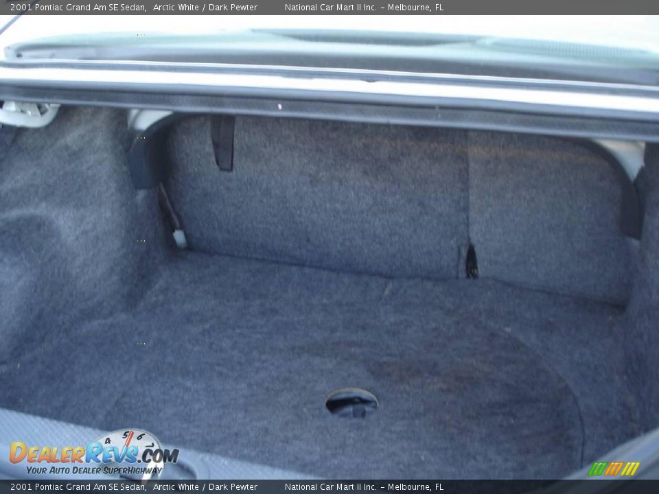 2001 Pontiac Grand Am SE Sedan Arctic White / Dark Pewter Photo #24