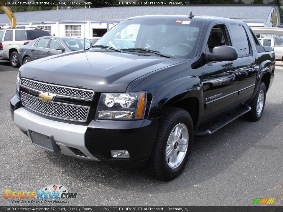 2009 Chevrolet Avalanche Z71 4x4 Black / Ebony Photo #1
