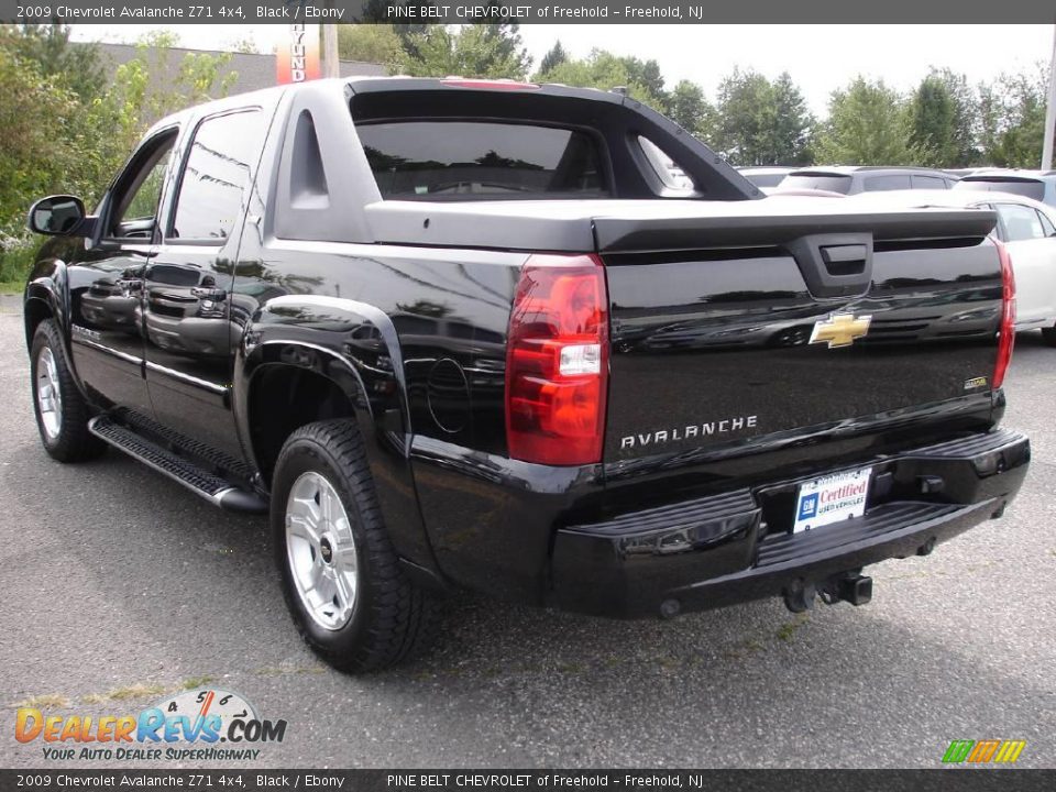 2009 Chevrolet Avalanche Z71 4x4 Black / Ebony Photo #5
