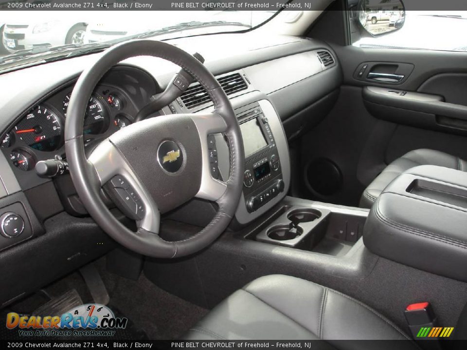 2009 Chevrolet Avalanche Z71 4x4 Black / Ebony Photo #8