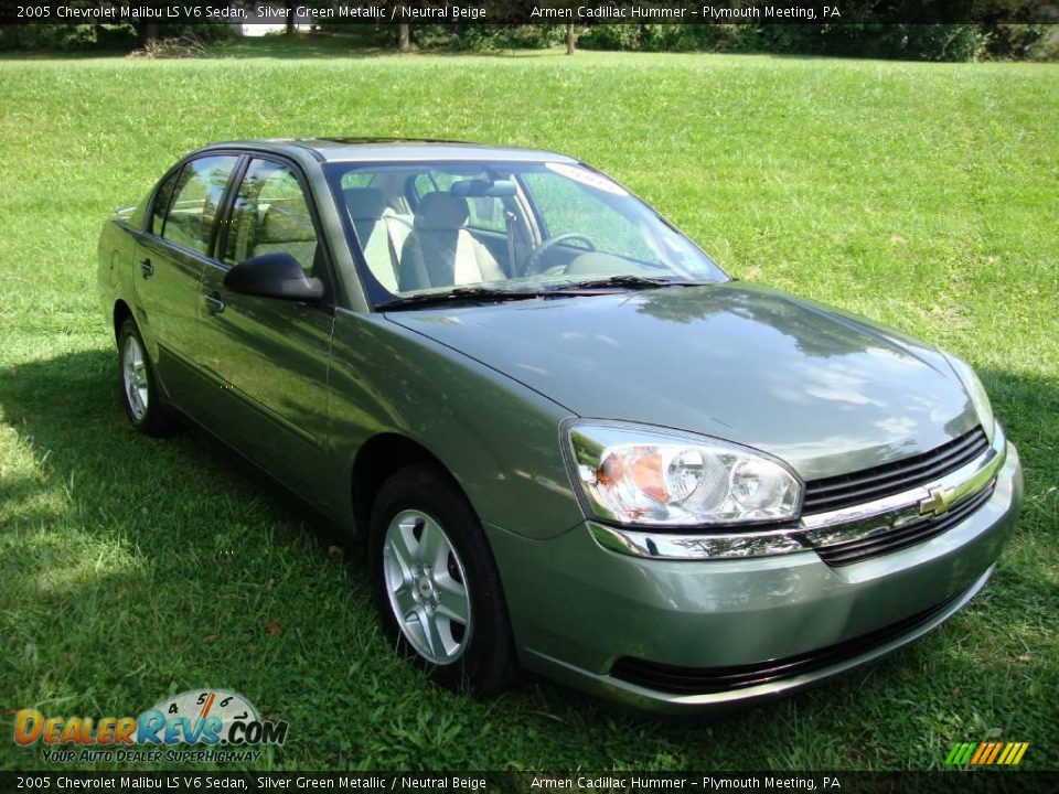 2005 Chevrolet Malibu LS V6 Sedan Silver Green Metallic / Neutral Beige Photo #4