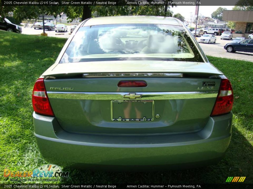 2005 Chevrolet Malibu LS V6 Sedan Silver Green Metallic / Neutral Beige Photo #8