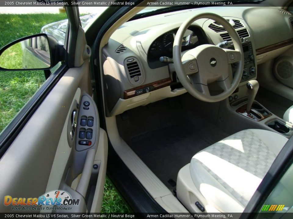 2005 Chevrolet Malibu LS V6 Sedan Silver Green Metallic / Neutral Beige Photo #12