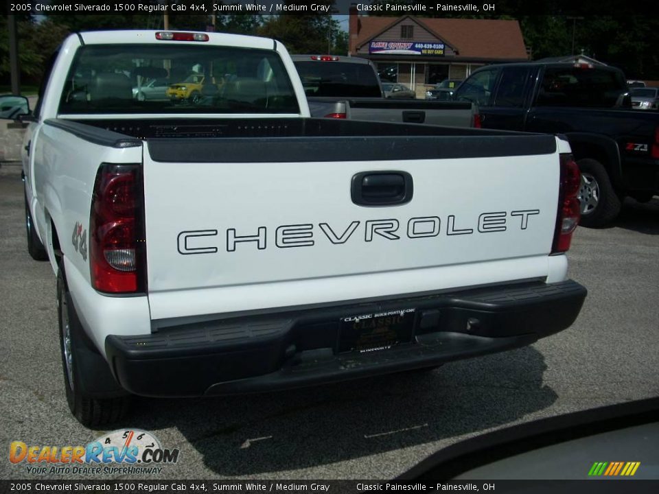 2005 Chevrolet Silverado 1500 Regular Cab 4x4 Summit White / Medium Gray Photo #4