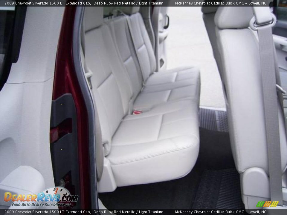 2009 Chevrolet Silverado 1500 LT Extended Cab Deep Ruby Red Metallic / Light Titanium Photo #12