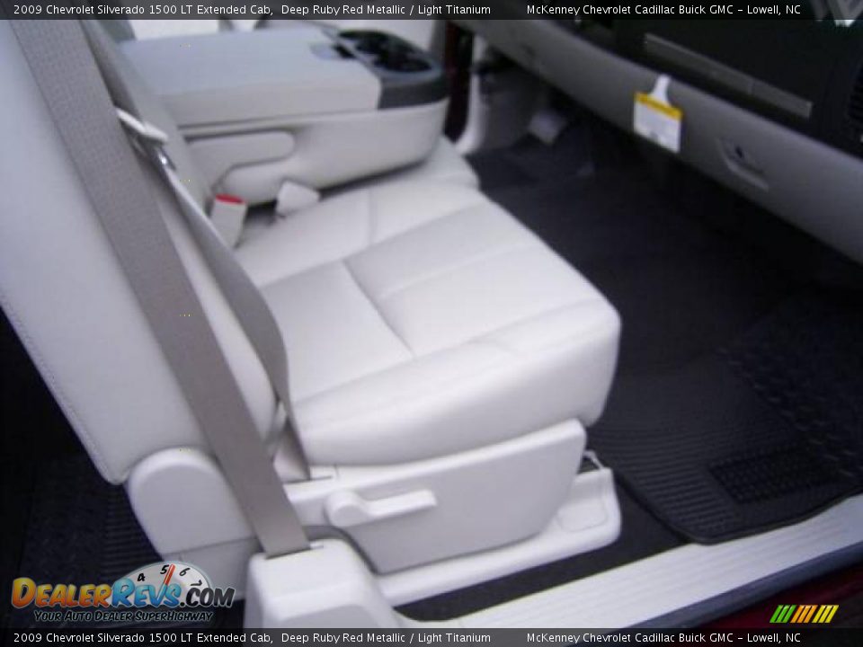 2009 Chevrolet Silverado 1500 LT Extended Cab Deep Ruby Red Metallic / Light Titanium Photo #13